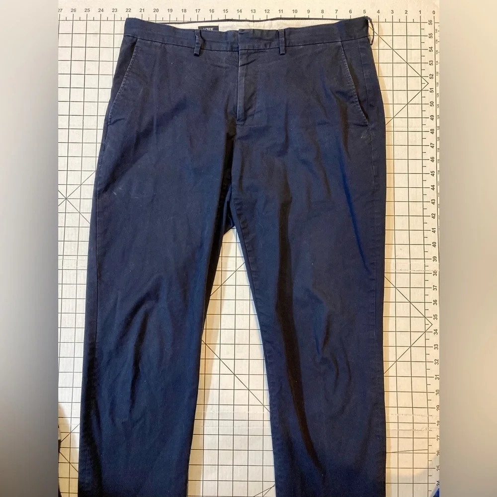 J. Crew Men’s Size 33/30 Navy Flex Bedford‎ Chino Pants